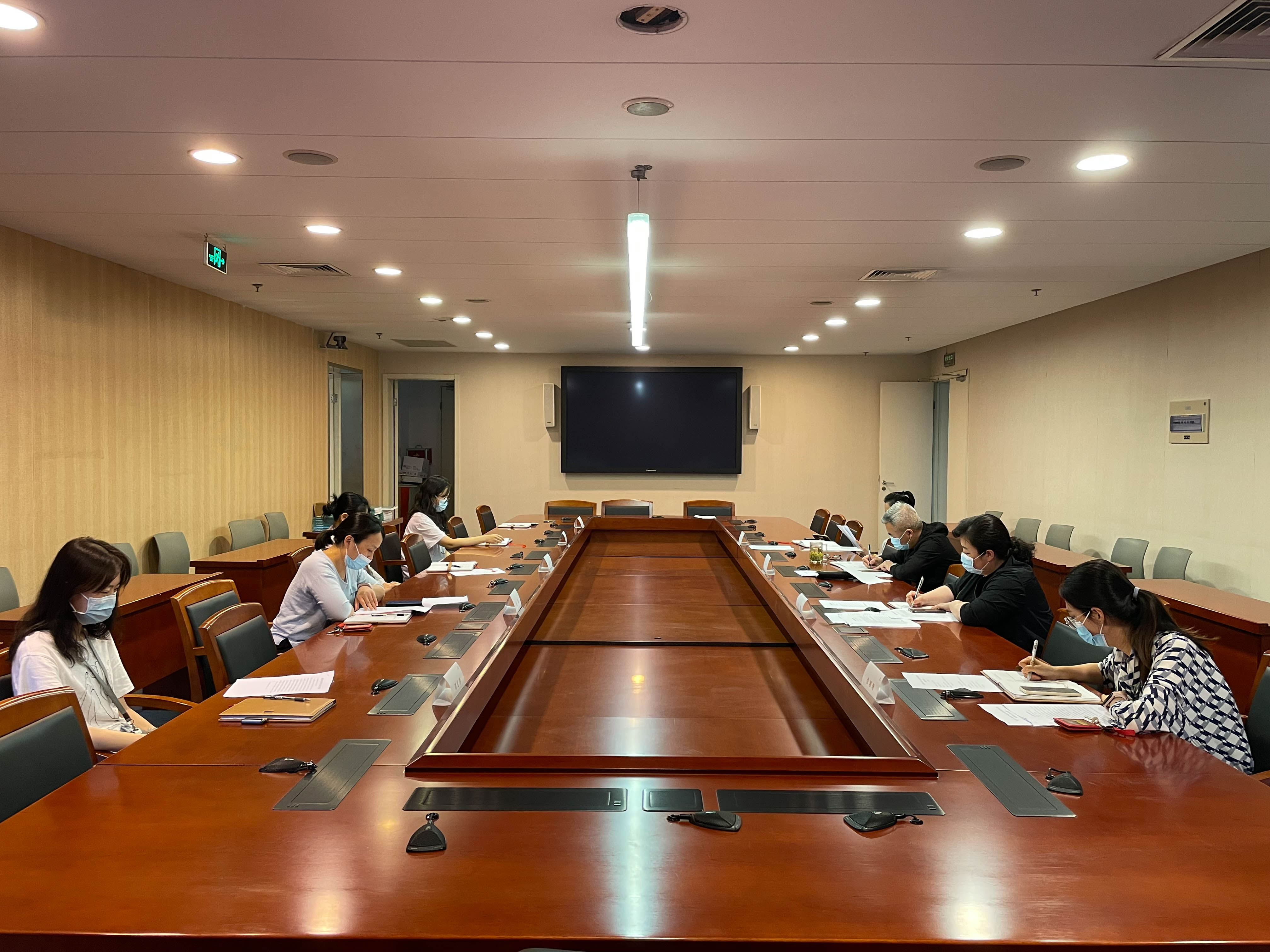 1.jpg 1.jpg