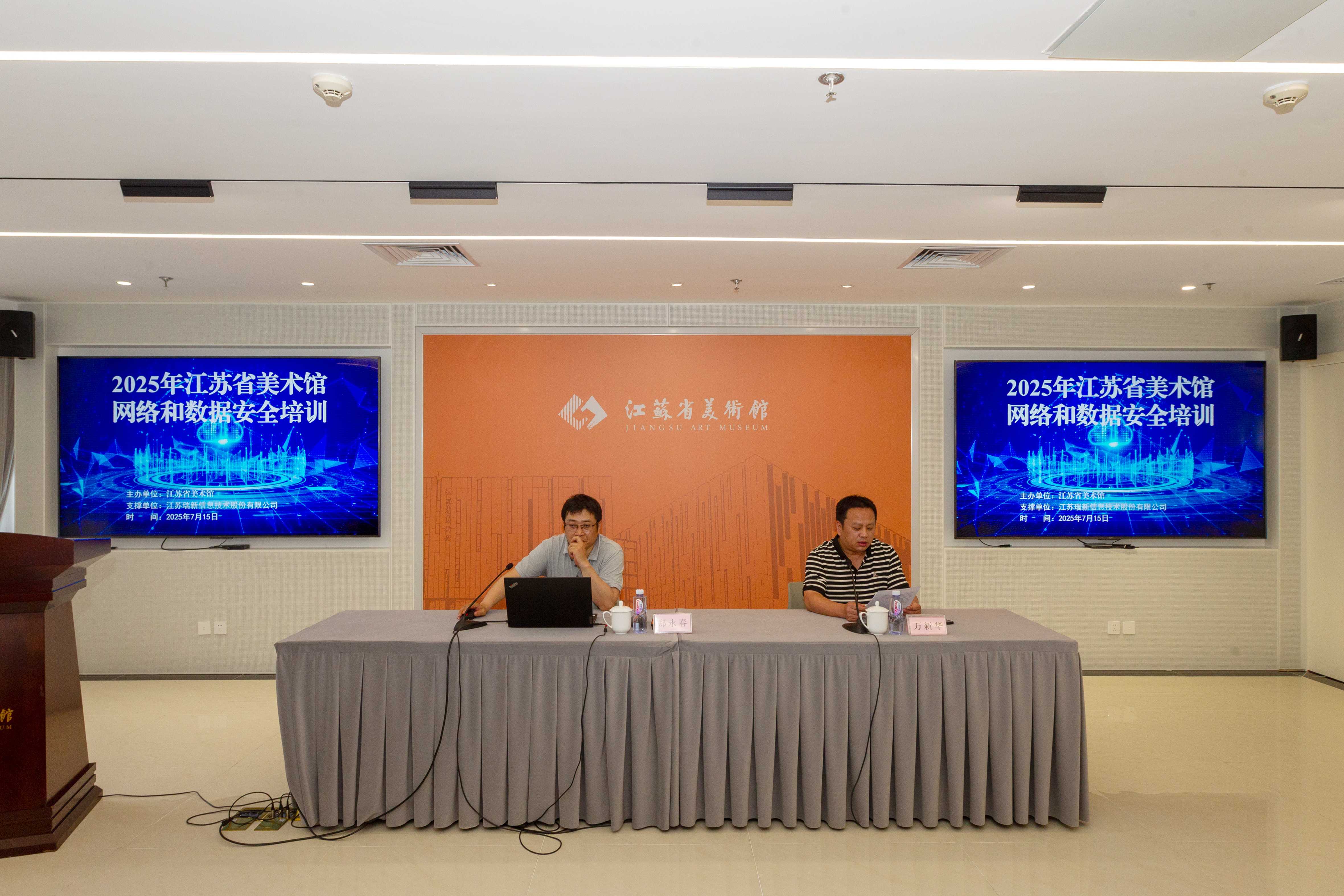 微信图1(1).jpg 微信图1(1).jpg